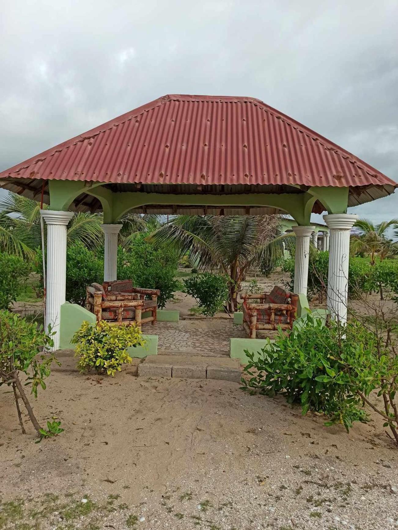 Bosofet Beach And Creek Lodge Sanyang Luaran gambar